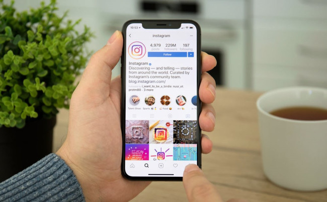 Why doesn't Instagram feed show new posts?